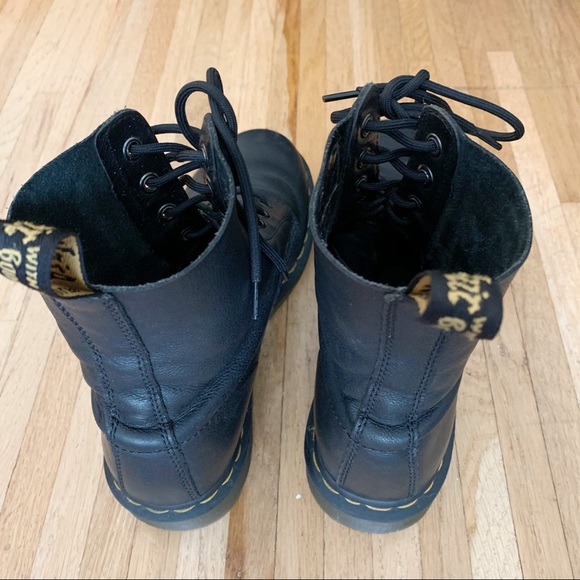 ❤️SOLD❤️ Dr. Martens Pascal Combat Lace-Up Boot - Picture 9 of 11